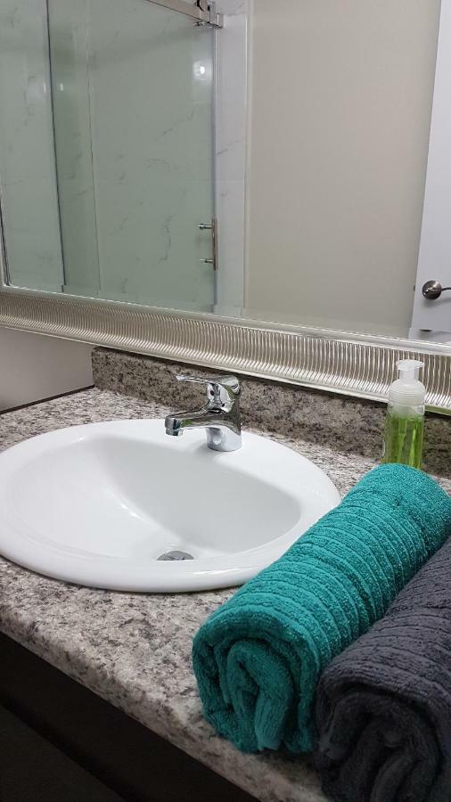 Metropolis Metrotown Area Lovely Place 2 Or 1 Bedrooms Suite 뉴웨스트민스터 외부 사진